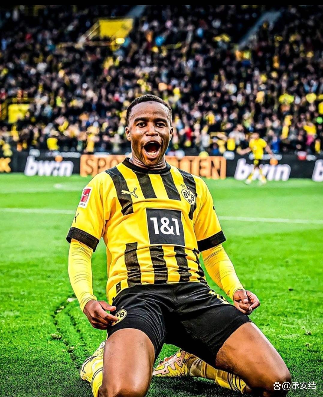 开云下载-法甲倒计时，法兰克福清晨止住颓势，细节引发关注，赛场秩序良好，球探报告显示潜力